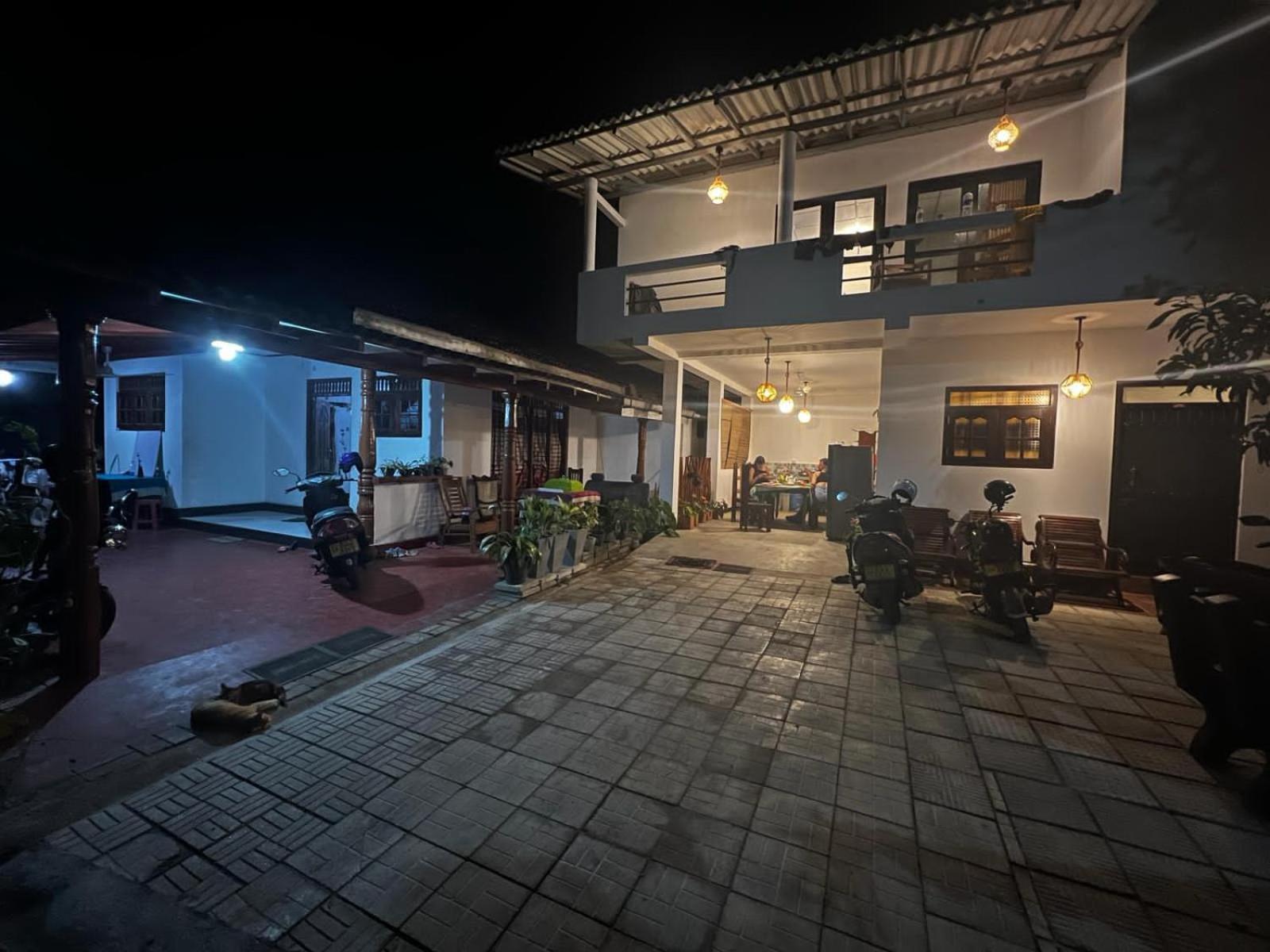 Little Villa Guest House Ahangama Extérieur photo