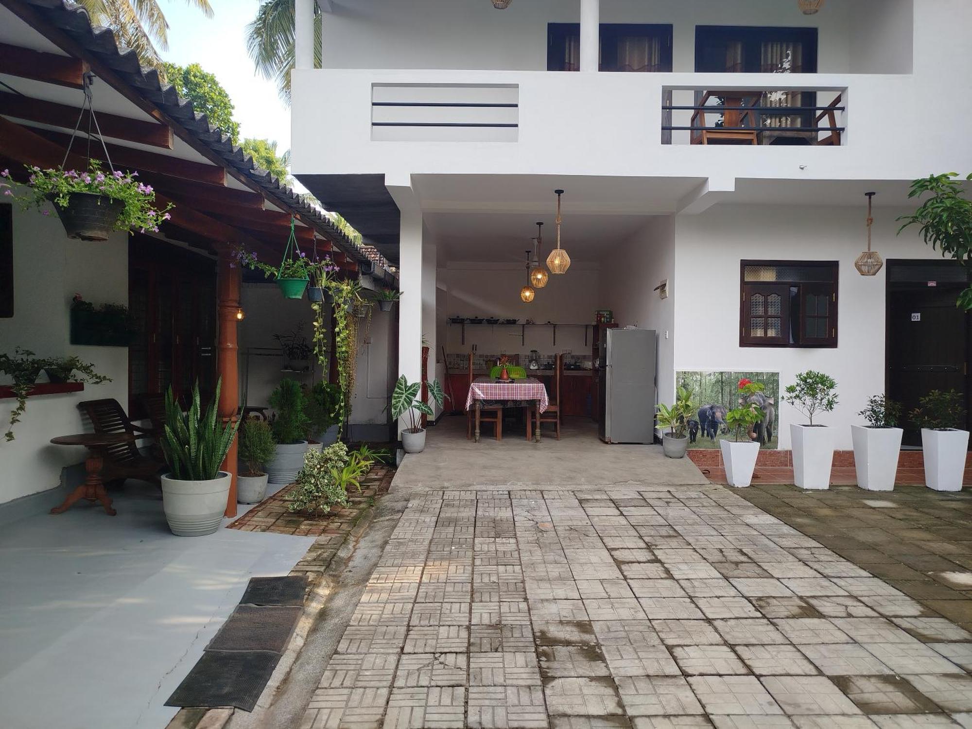 Little Villa Guest House Ahangama Extérieur photo