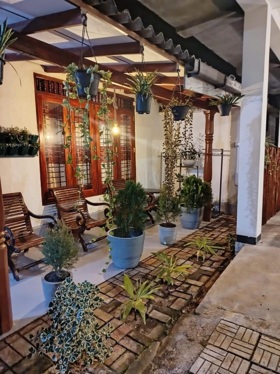 Little Villa Guest House Ahangama Extérieur photo
